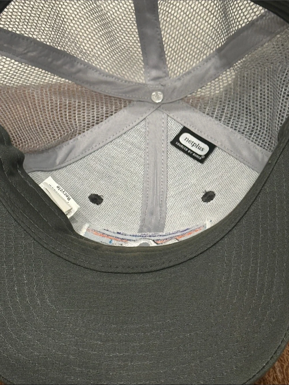 Patagonia fitz Roy Horizons trucker Hat iCharcoal with Logo like new